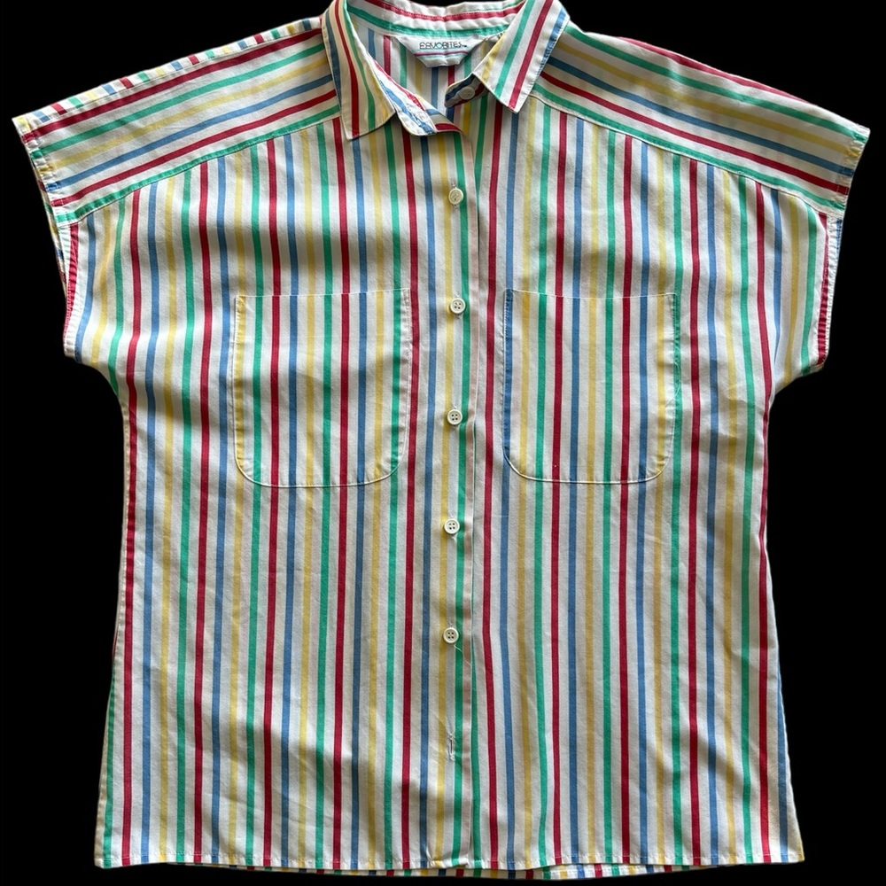 1980s Button up Candy stripes and summer shirt!
By: Favorites 
Bust: 40